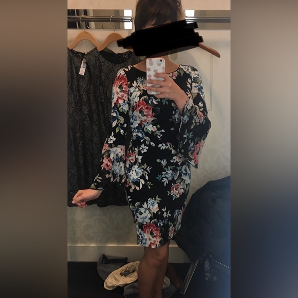 Dress - Picture 4 of 4